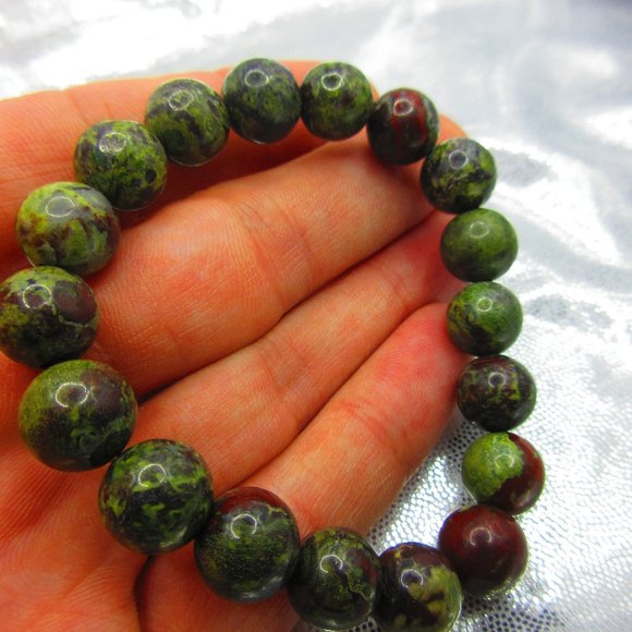 Dragon Bloodstone 10mm Round 7" Stretchy Gemstone Bracelet - Picture 1 of 3